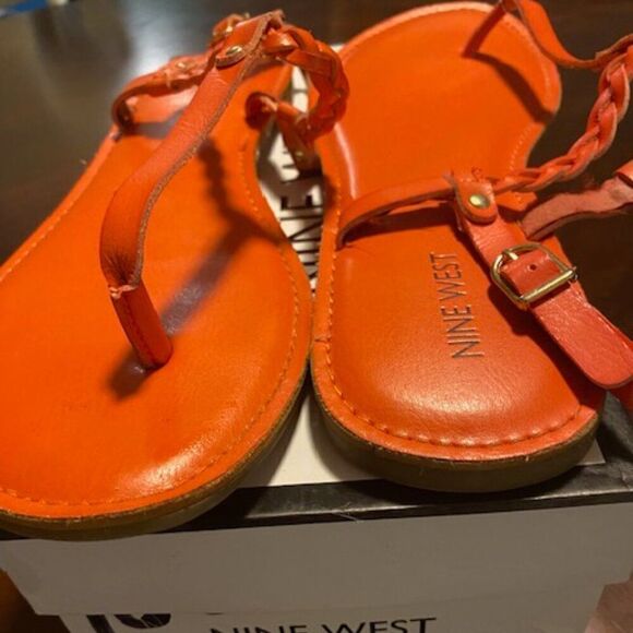 Nine West Orange Thong Slingback Flat sandals, size 10 1/2 - Picture 2 of 8